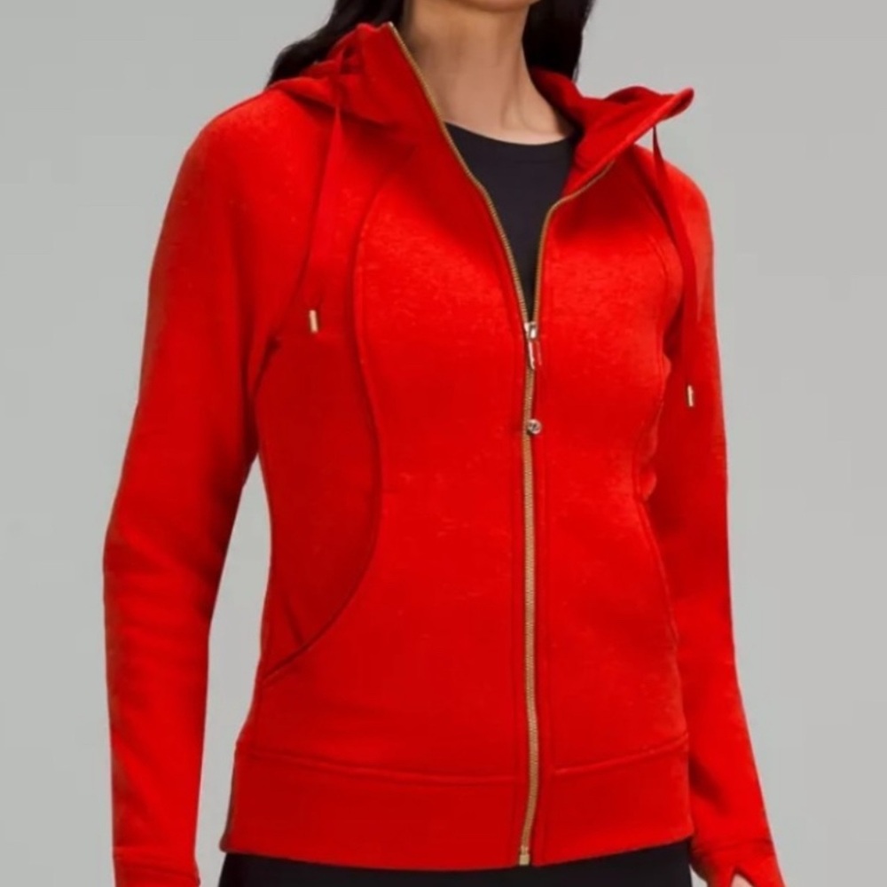 NWT Lululemon Athletica Scuba Full-Zip Hoodie Plush Darn red RARE 6 SOLD OUT